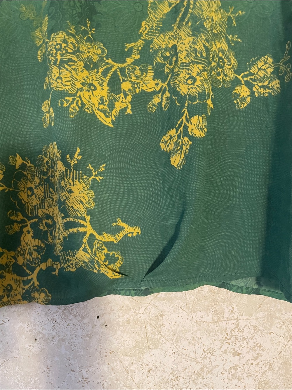 CAbi Green Yellow Floral-Print Scoop Neck Polyester Short Sleeve blouse - Picture 5 of 6